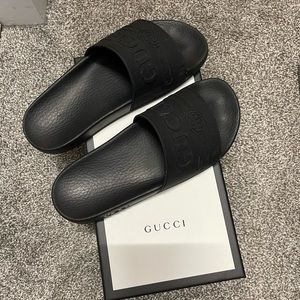 GUCCI Slides